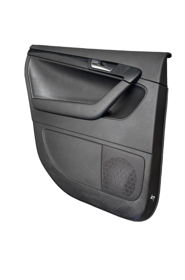 Forro de porta traseiro esquerdo AUDI A3 SPORTBACK 2008/2010 - Imagem 2