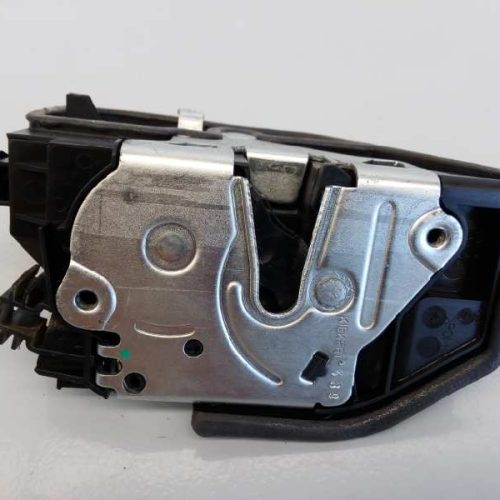 Fechadura traseira direita BMW 320I ano 2015
