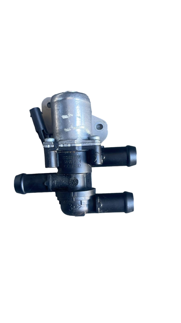 BOMBA AUXILIAR ELETRICA DE AGUÁ VOLVO XC60 8888038596