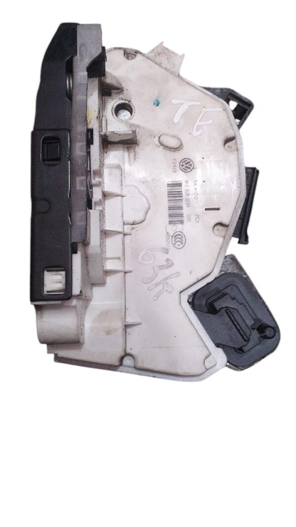 Fechadura Porta Traseira Esquerda  Volkswagen Jetta tsi 2013 a 2015 - Cód. Peça: 5k49e9015r - Imagem 2
